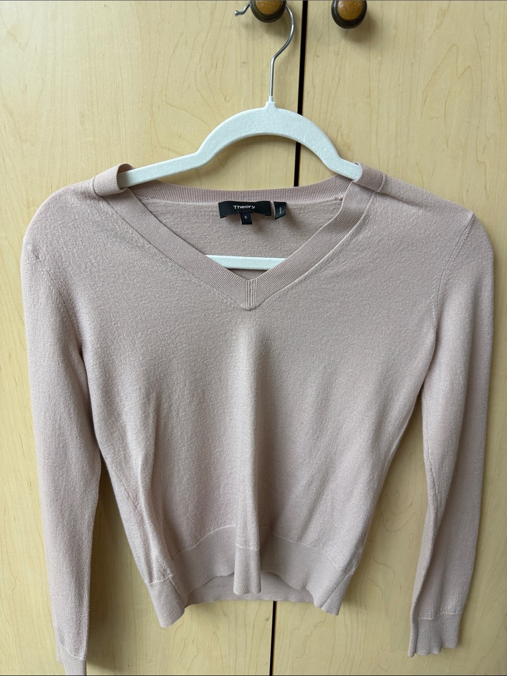 Theory Blush Pink V-Neck Lightweight Sweater